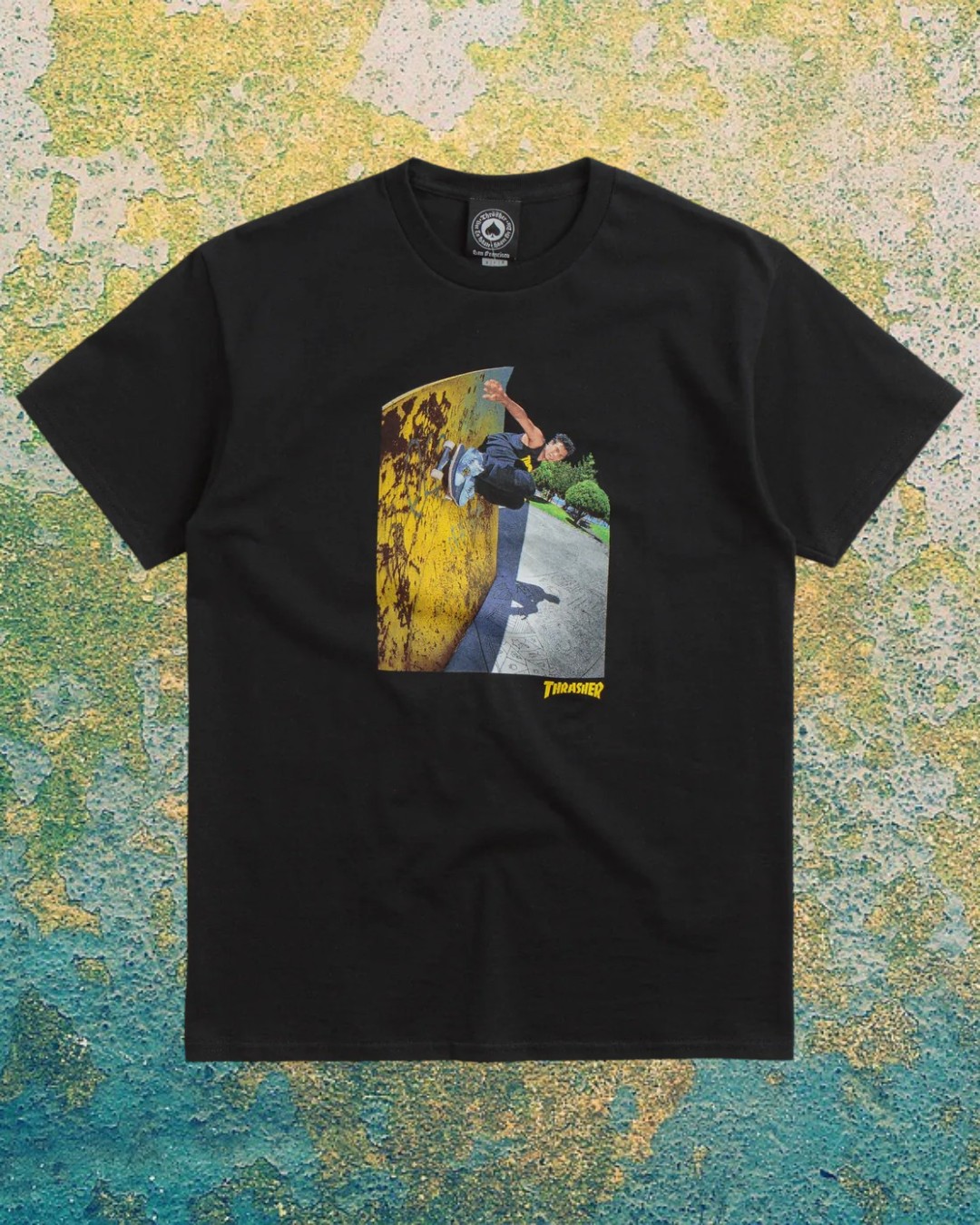 REMERA THRASHER Mic E Wallride ropa and roll web 4-Photoroom