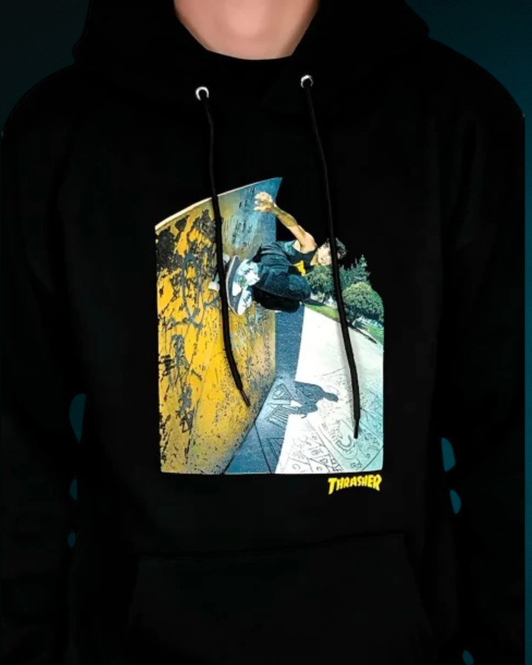 Thrasher Mic E Wallride ropa and roll web 1-Photoroom