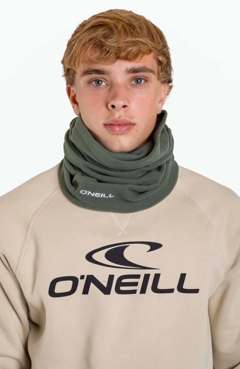 Cuello Oneill Polar Ropa and Roll 1