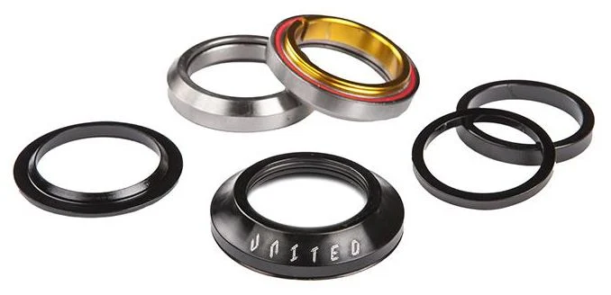 United Supreme headset ropa and roll 1 United Supreme headset ropa and roll 1